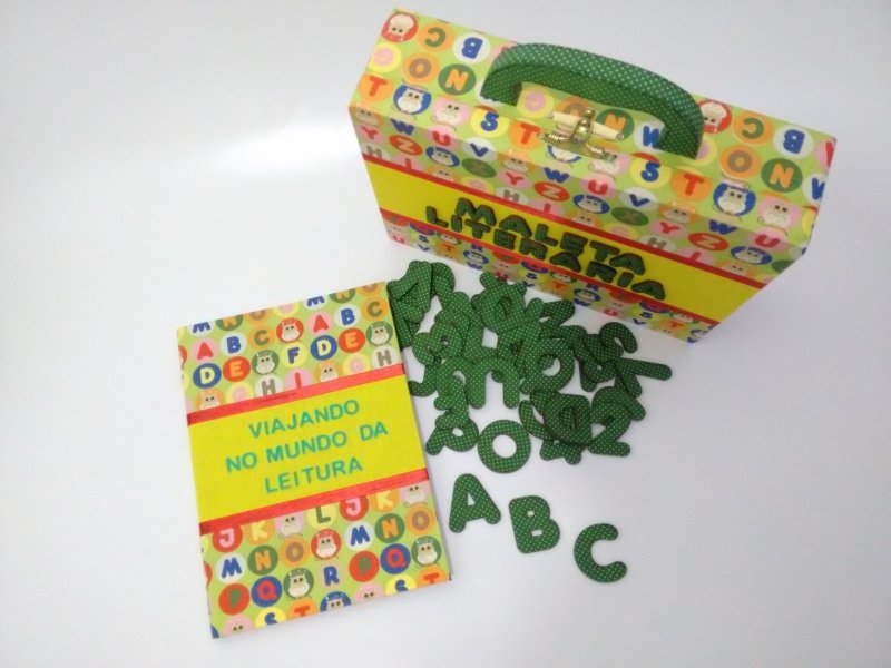 Maleta Literária Maleta Literária